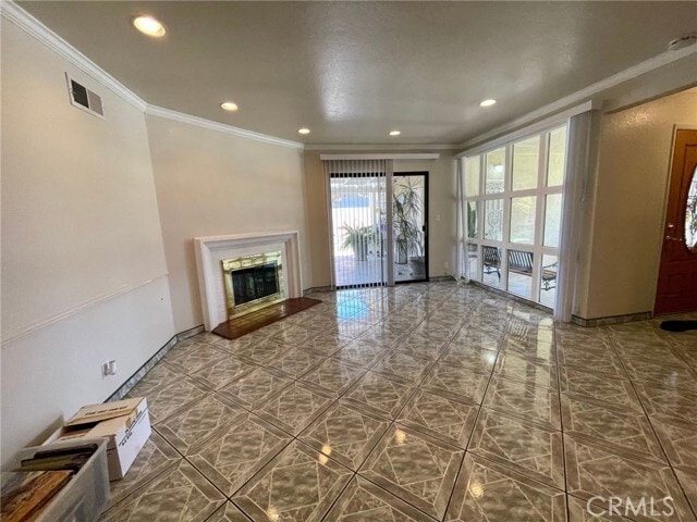 Building Photo - 861 Helmsdale Ave