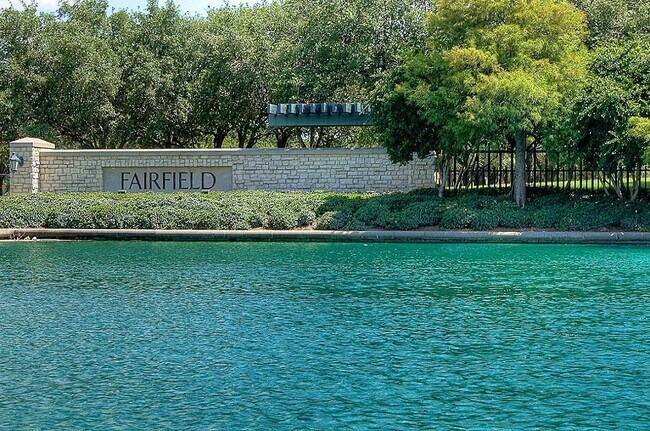 Building Photo - 14822 Yellow Begonia Dr