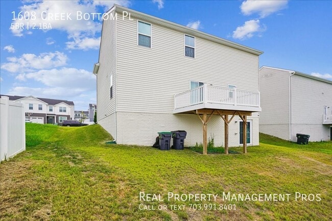 Building Photo - 1608 Creek Bottom Pl