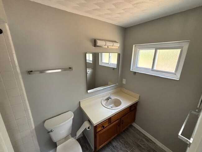 Building Photo - 1187 Malone Ct