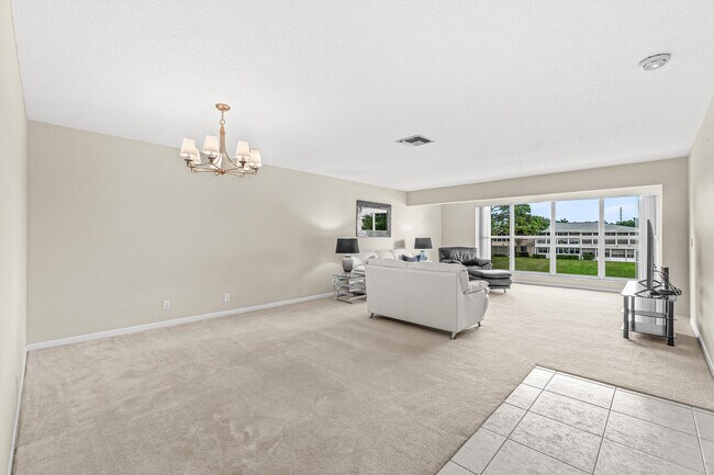 Building Photo - 1521 NW 19th Terrace