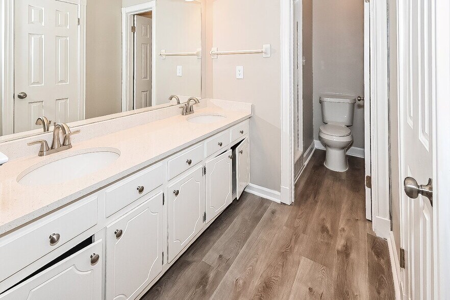 Building Photo - 6710 Tangleberry Cove