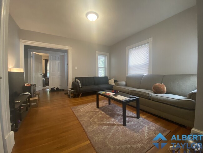 Building Photo - 30 Touro Ave