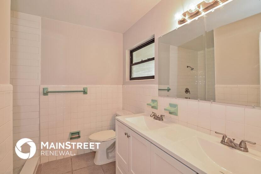 Building Photo - 1625 Leach Cir