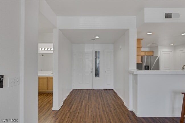 Building Photo - 912 Duckhorn Ct