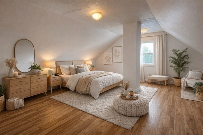 Building Photo - 36 Everett St