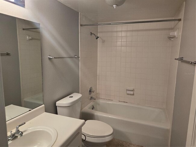 Building Photo - 10342 Carrollwood Ln