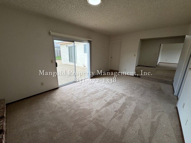 Building Photo - Remodeled 4BR Home with Bonus Room, Fireplace, Yard & 2-Car Garage