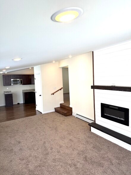 Building Photo - 1235 Bloom Rd