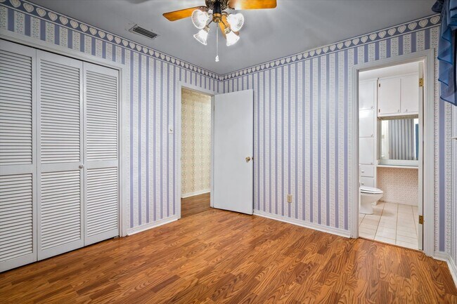 Building Photo - 7300 Cypress Ave