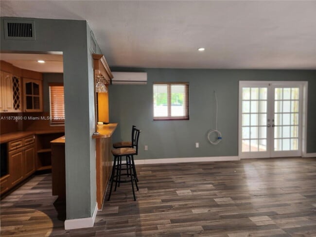 Building Photo - 3620 SW 106th Ave