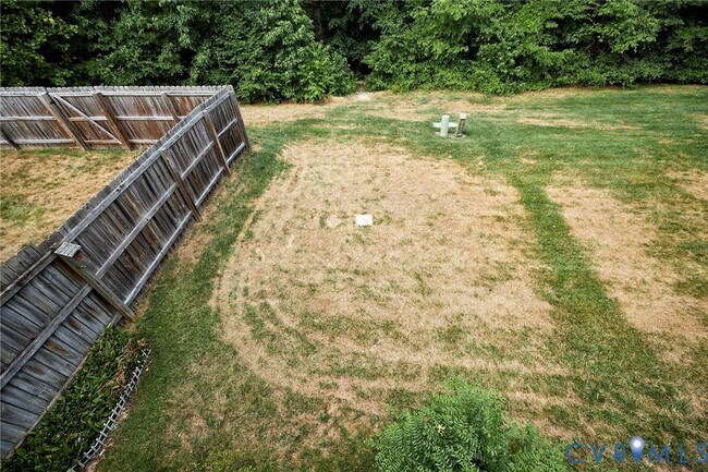 Building Photo - 315 Kingscote Ln