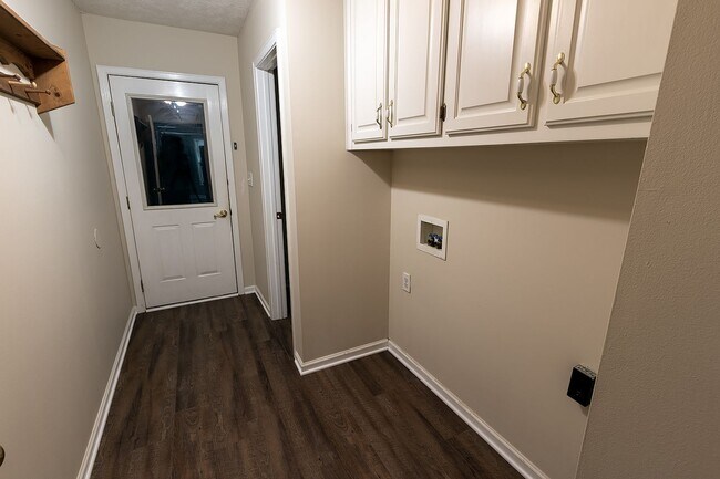 Building Photo - Home in Prattville