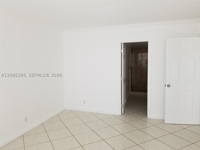 Building Photo - 16740 NE 9th Ave