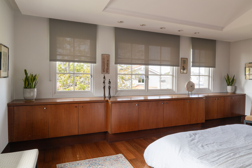 Master bedroom - 207 Via Jucar