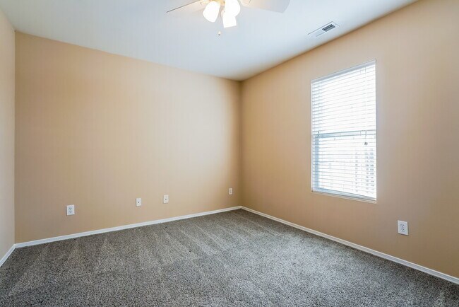 Building Photo - 1013 Lockberry Ct