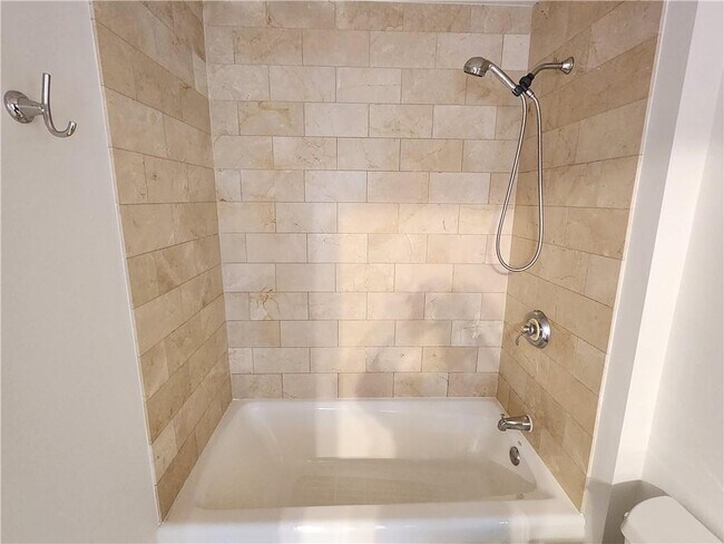 Building Photo - 195 14th St NE