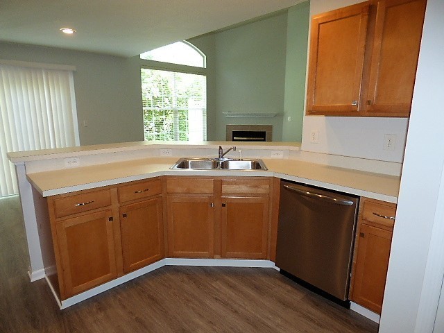 Building Photo - The Vinings Condominiums