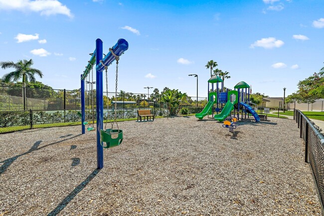 Building Photo - 2320 23rd Ct