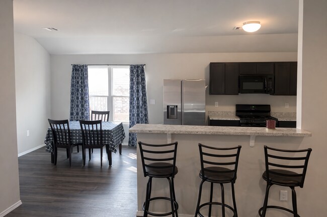 Building Photo - 1308 Isabella Dr