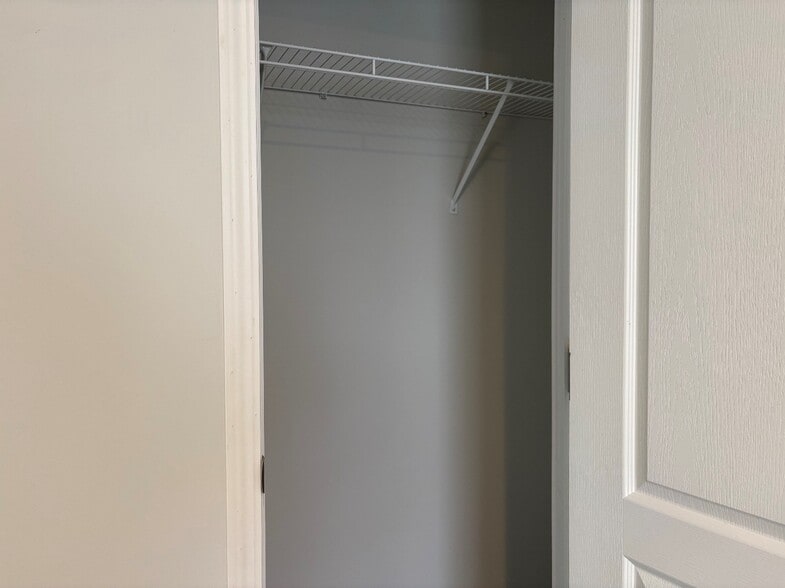 Building Photo - 1961 Winter Park Dr