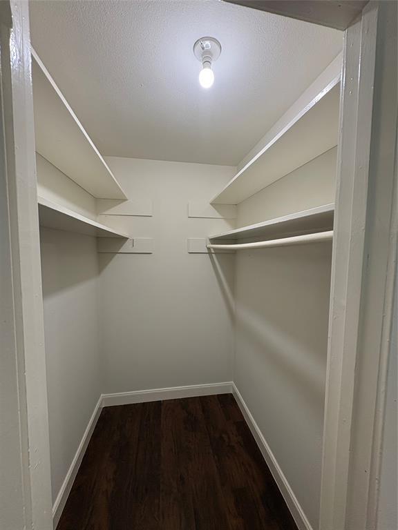 Building Photo - 3802 Westhampton Dr