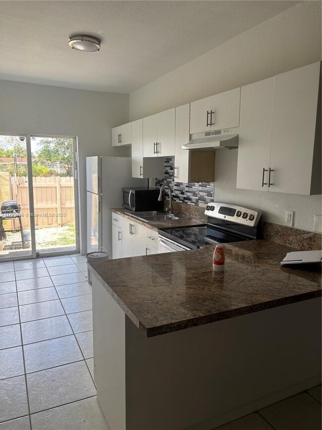 Building Photo - 28442 SW 141st Pl
