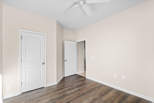 Building Photo - 2401 Hobart St