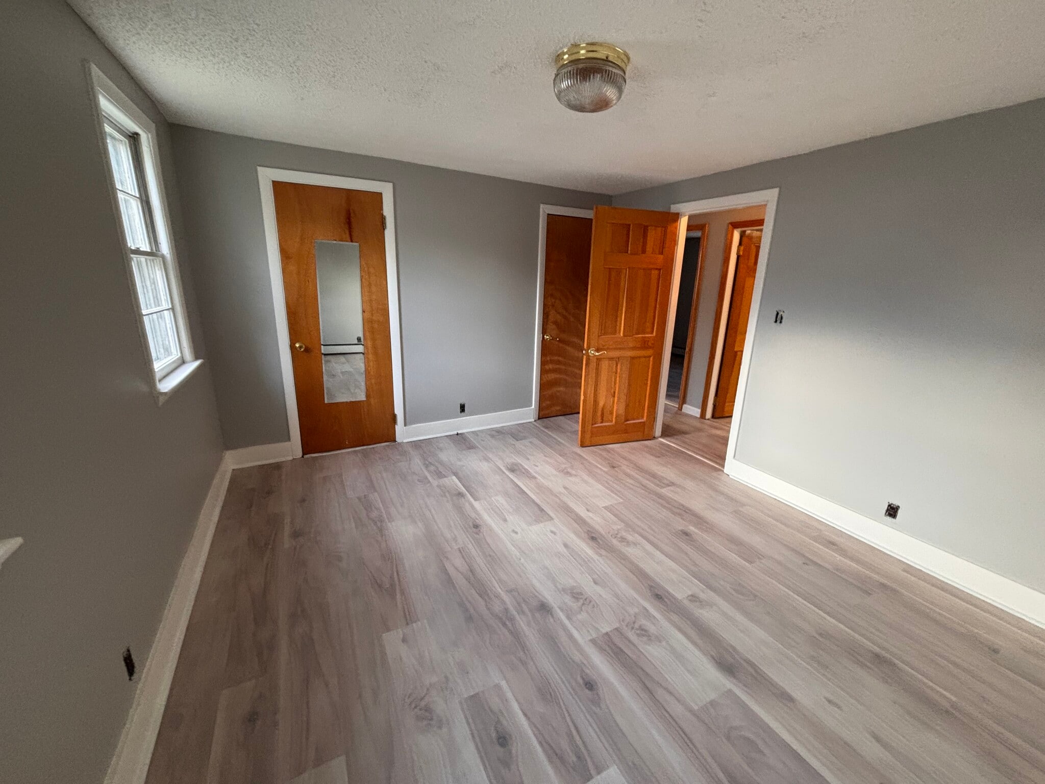 Building Photo - 194 Water St