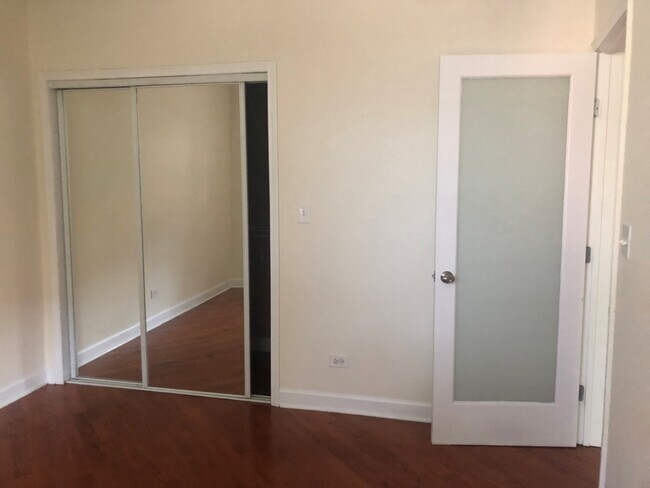 Building Photo - 1533 W Hollywood Ave