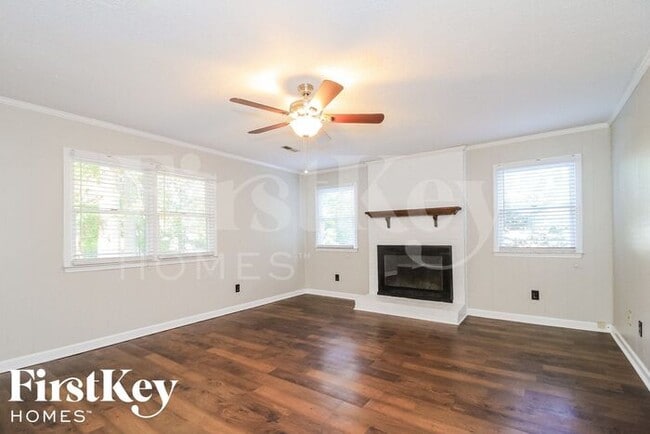 Building Photo - 3806 Langdon Dr