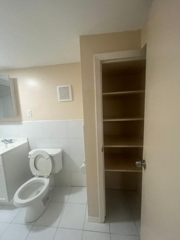 Building Photo - 4212 Monticello Ave