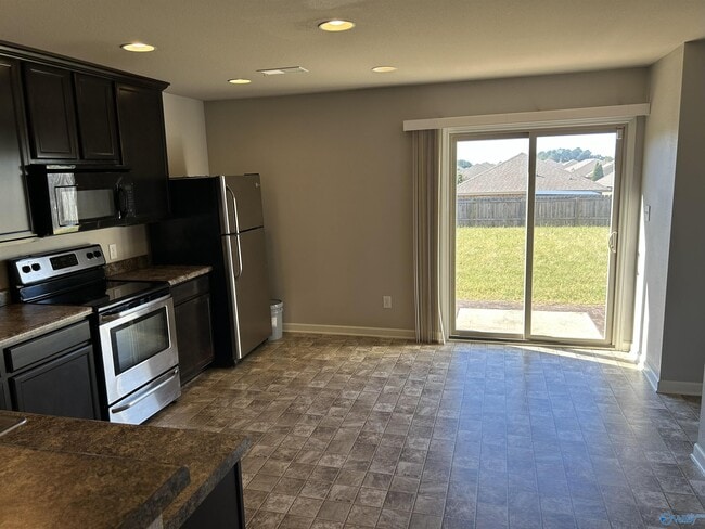 Building Photo - 126 Pitts Griffin Drive