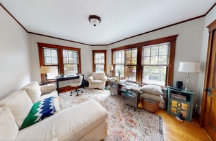 Building Photo - 11 Story St