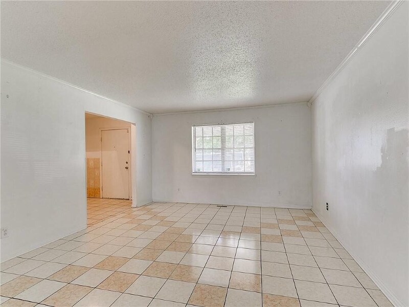 Building Photo - 1300 NW 106th St