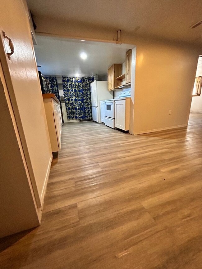 Building Photo - 1407 X Ave