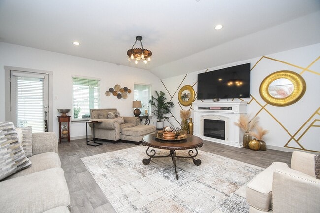 Building Photo - 7723 Golden Rubia Ln