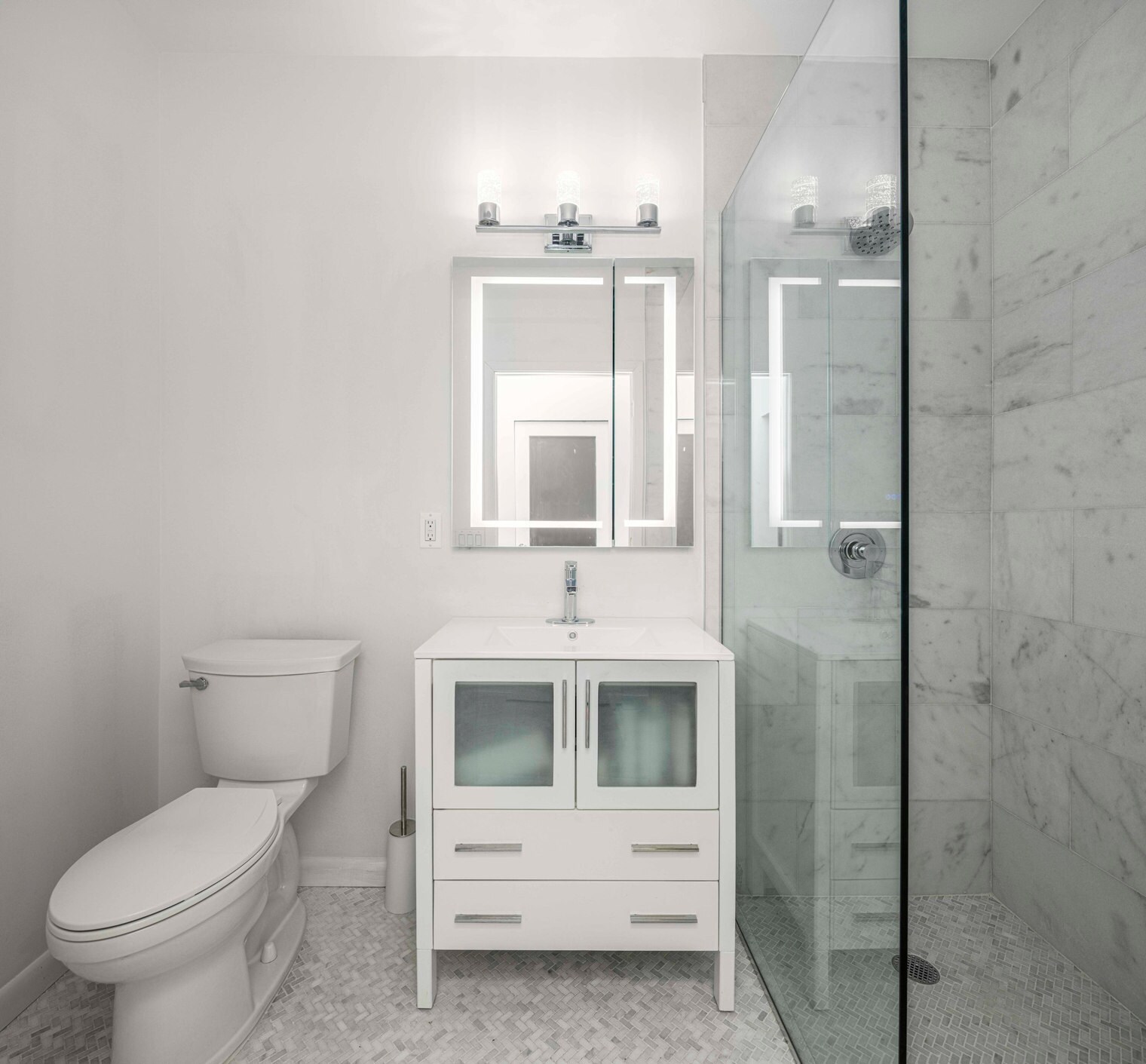 Building Photo - 354 Bowery