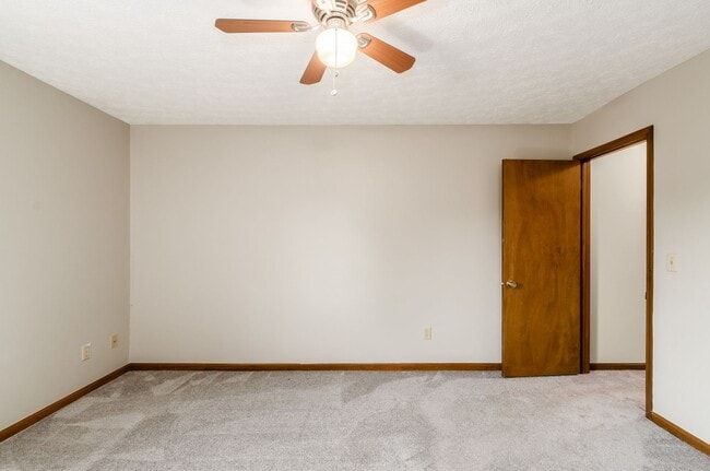 Building Photo - 4857 Dierker Rd