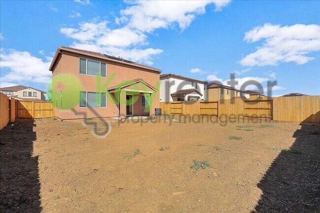 Building Photo - 2061 Hesperian Dr