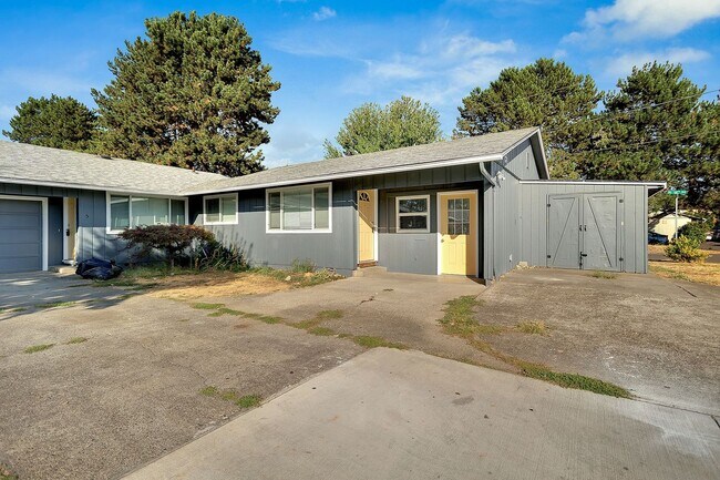 Building Photo - 1365CEDA