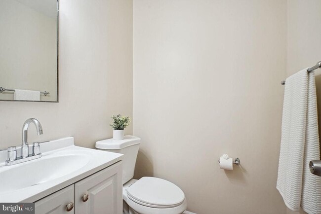 Building Photo - 9497 Linden Leaf Ct