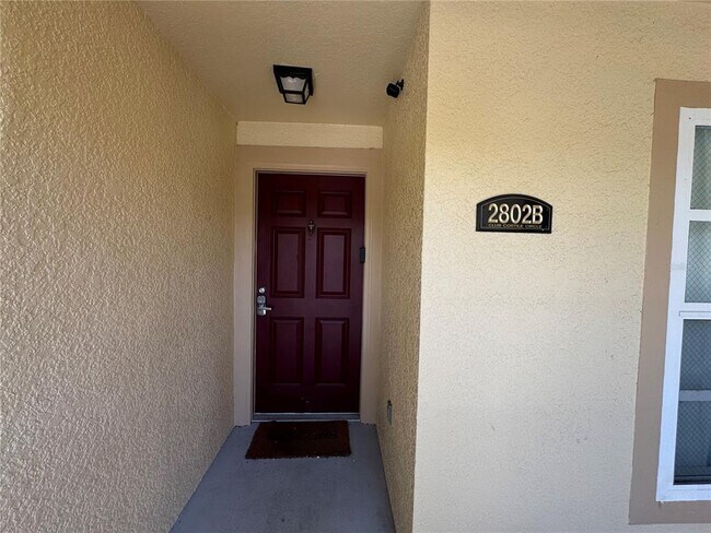 Building Photo - 2802 Club Cortile Cir