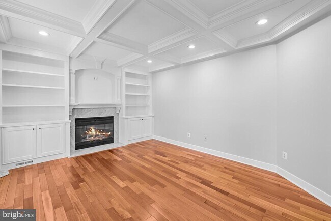 Building Photo - 46564 Hampshire Station Dr