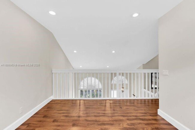 Building Photo - 10766 Crescendo Cir