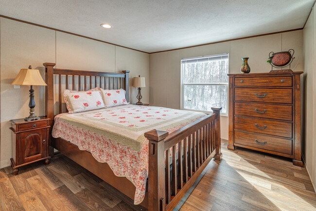 Building Photo - 13 Garden Rd