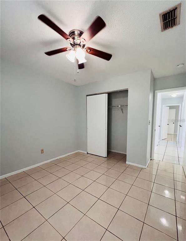 Building Photo - 4013 Dream Oak Pl