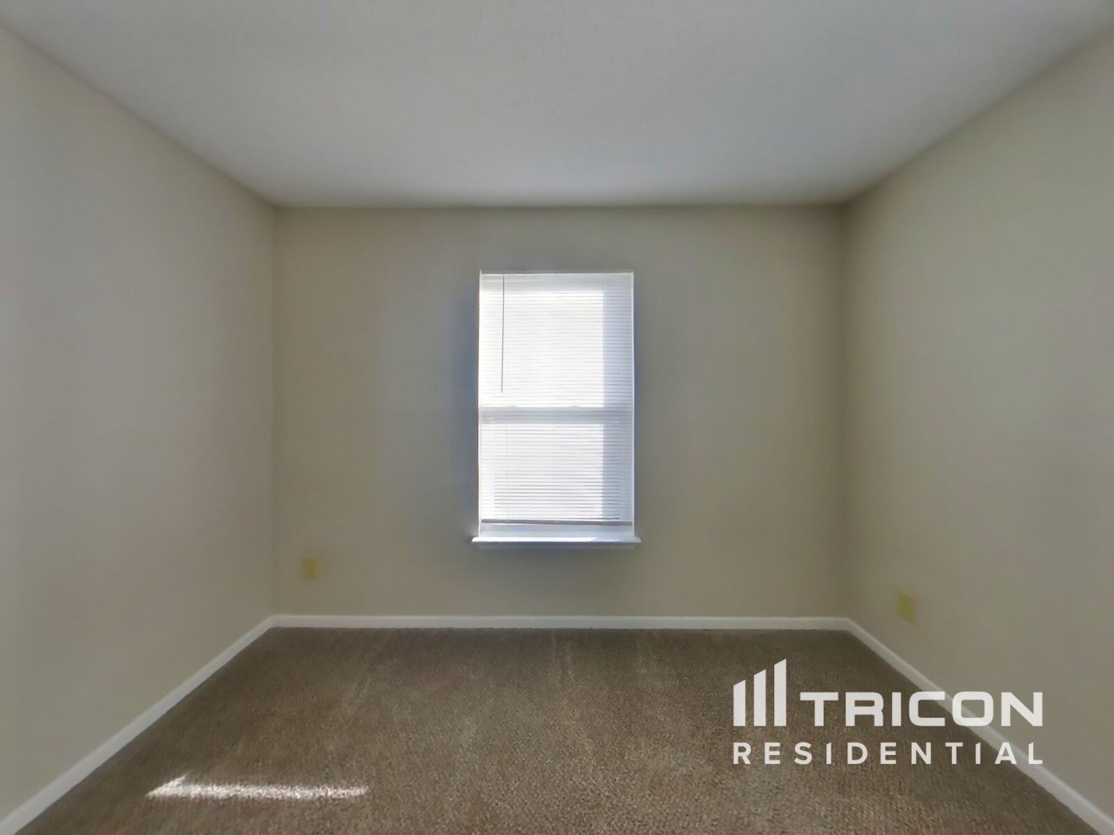 Building Photo - 824 Streamside Dr