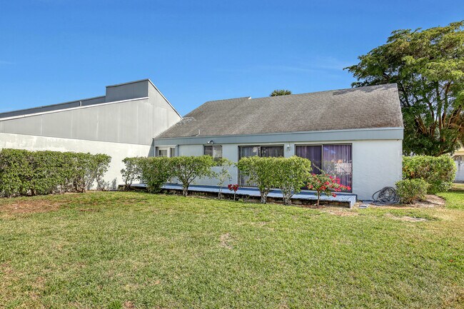 Building Photo - 241 NW 15th St