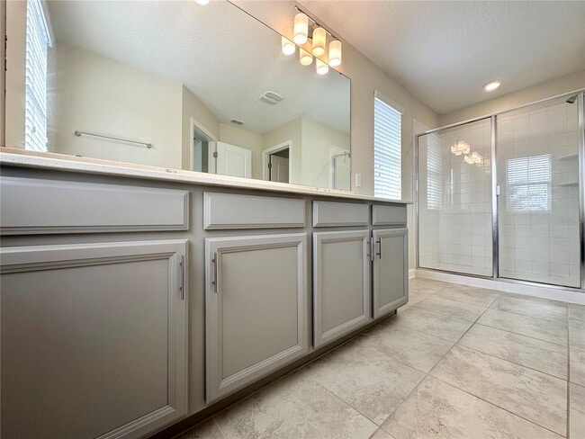 Building Photo - 10247 Love Story St